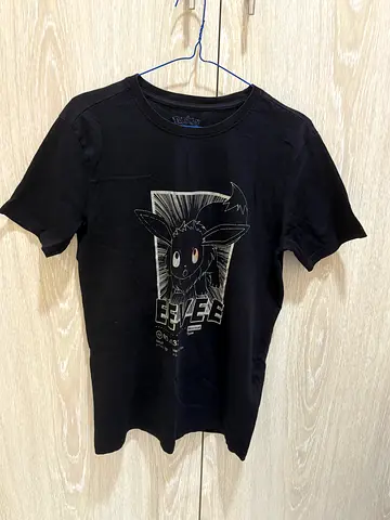 Black Pokemon Eevee Graphic T-shirt - Men's Small