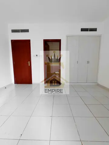 SPACIOUS BRIGHT APPARTMENT//MASTER ROOM NICE WARDROBE//WITH BALCONY// FAMILY BULIDING//FREE GYM & POOL//EASY CLOSE EXIT TO DUBAI