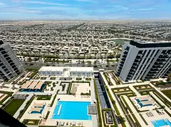 Modern | Pool & Villa View | Vacant | Pet Allowed