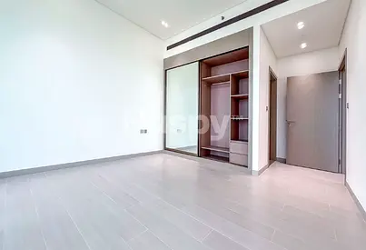 High Floor | Vacant | Open View