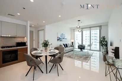Contemporary 1BR w/ Dubai Marina Glimpse