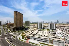 High Floor // Ready To Move In // Prime Location