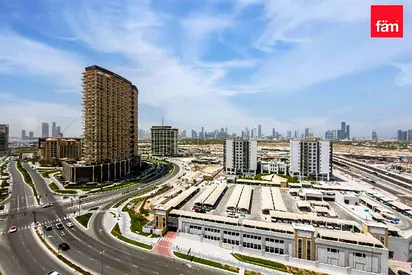 High Floor // Ready To Move In // Prime Location