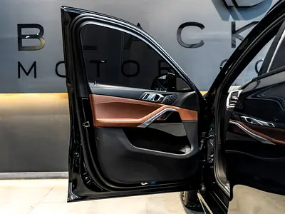 2023 BMW X6 photo 8