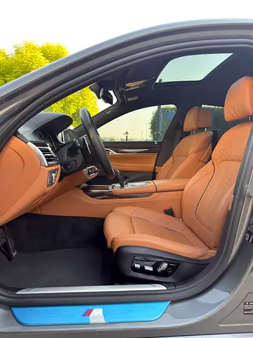 صورة 7 لـ 2018 BMW 7-SERIES