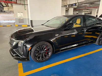2025 Cadillac CT5 照片 1