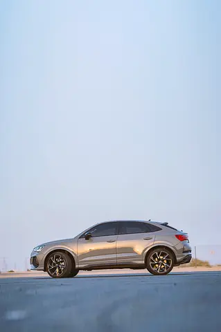 2021 AUDI RS Q3 photo 4