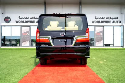2026 Toyota GRANVIA — фото 4