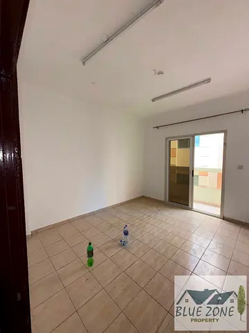 Hot offer 🔥 Spacious 1 BHK | Separate Hall | Balcony | Sunlight View | Family Building One month free