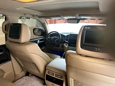 صورة 10 لـ 2017 Toyota LAND CRUISER