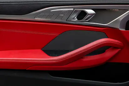 صورة 13 لـ 2023 BMW 8-SERIES