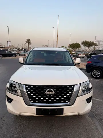 Nissan Patrol 2024 LE 5.6L Original paint Accident Free