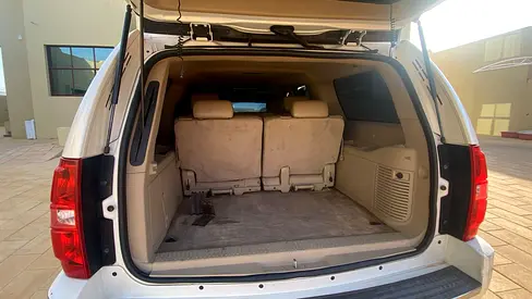 صورة 8 لـ 2010 Chevrolet SUBURBAN