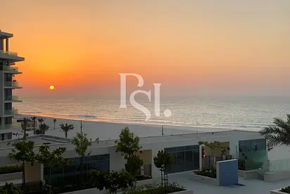 Hot Deal | 2BR + Study Room | Full Sea View