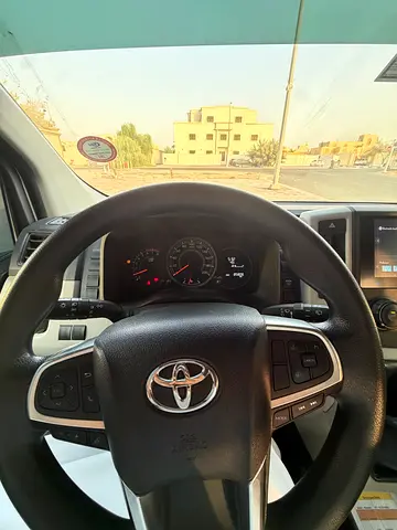 صورة 6 لـ 2025 Toyota HIACE