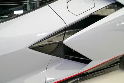 صورة مصغرة 17 لـ 2025 Lamborghini REVUELTO