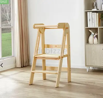 Wooden Montessori Learning Tower for Toddlers from Piccalini