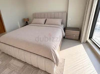 King Size Bed Set with Hydraulic Storage & 2 Nightstand , Mattress and Dresser with Mirror