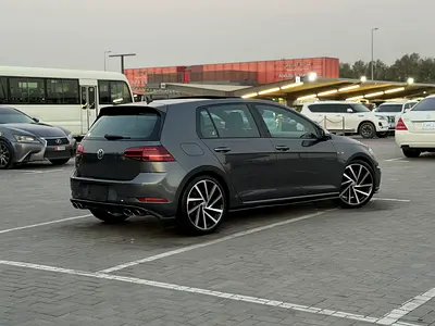 2018 Volkswagen GOLF R — фото 3