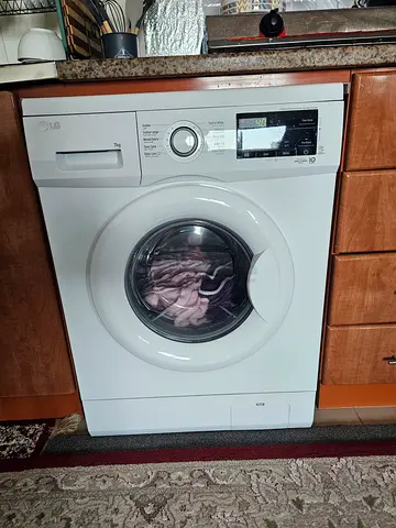 LG Front Load Washing Machine 7kg - Good Working Condition