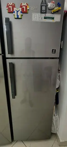 Whirlpool Refrigerator for Sale – WTM 362 R SL 2-door refrigerator Capacity: 258 litres (202L fridge