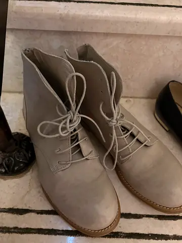 Light grey women's ankle boots, size unknown - gently used