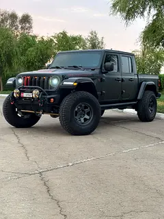 2021 Jeep Gladiator Rubicon - Canadian Specs - Excellent Condition