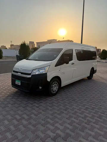 صورة 1 لـ 2025 Toyota HIACE