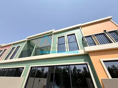 4BR Townhouse | Garden & Park Views | Portofino Lagoons