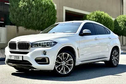 Pristine BMW X6 xDrive50i 2015 | GCC Specs | Low Mileage