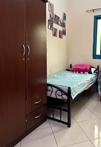 Bed Space Available for Female Executive