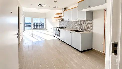 Prime Unit | Great Value | Bright & Spacious