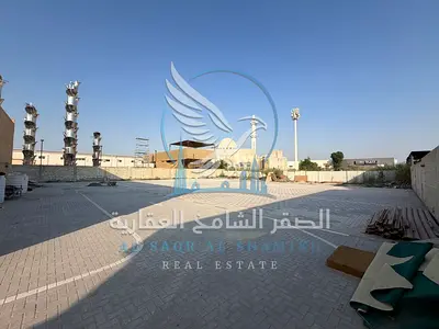 حوطة 14,000 قدم أول استخدام – صالة عرض 4,000 قدم – الصناعية 4