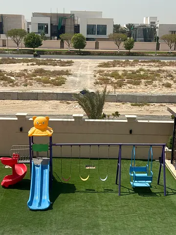 Outdoor kids playset with slide and swings - Excellent condition