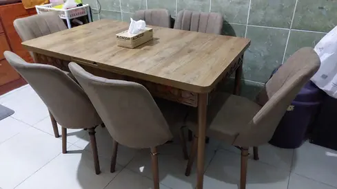 Expandable Wooden Dining table Set with 6 Upholstered Chairs