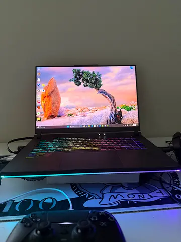 Gaming laptop Asus Rog Strix G16 - good condition
