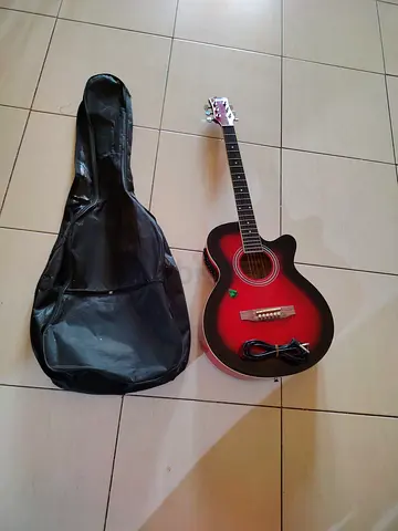 Semi-acoustic guitar