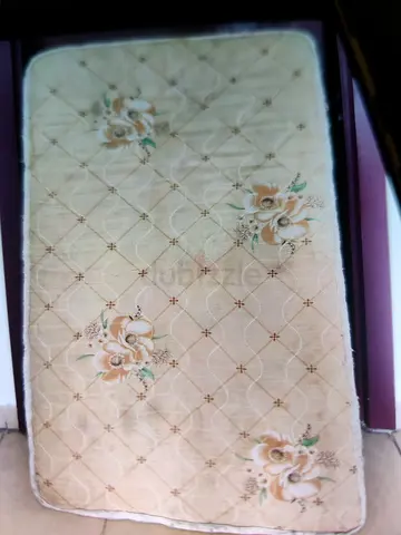 Mattress for crib in excellent condition