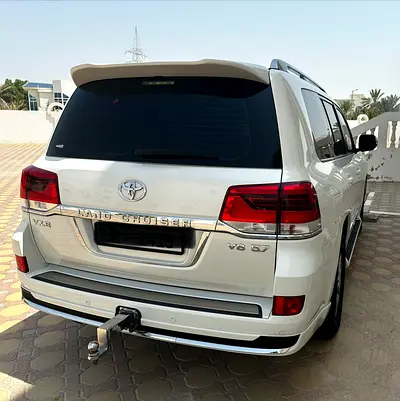 صورة 5 لـ 2017 Toyota LAND CRUISER