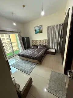 Large en-suite master room Attached balcony&washroom