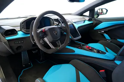 صورة 12 لـ 2024 Lamborghini REVUELTO