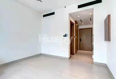 Mid Floor | Community View | Near Circle Mall