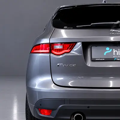 2019 Jaguar F-PACE — фото 6