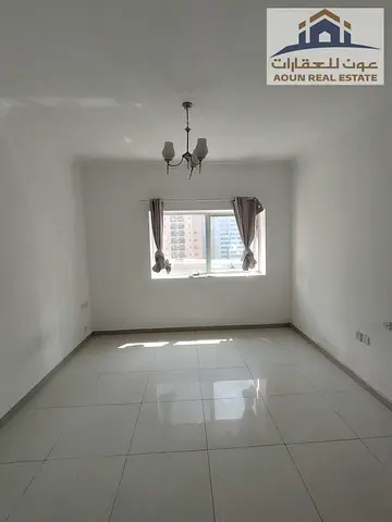 🏠 استوديو واسع للإيجار – التعاون ✨ المواصفات: مساحة واسعة مطبخ منفصل 💰 الإيجار السنوي: 26,000 درهم الدفع على 6 دفعات التأمين: 2,000 درهم الرسوم