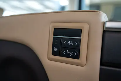 2026 Toyota GRANVIA — миниатюра 17