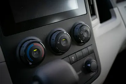 صورة 12 لـ 2026 Toyota HIACE