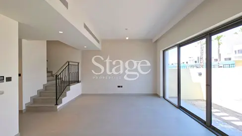 LUXURY 4BR TOWNHOUSE | PRIME LOCATON