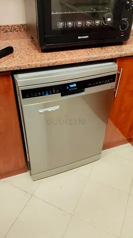 Siemens Iq500 Dishwasher 3 Raks Latest model excellent condition