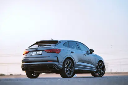 2021 AUDI RS Q3 photo 3