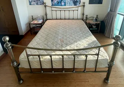 Queen Size Bed Set